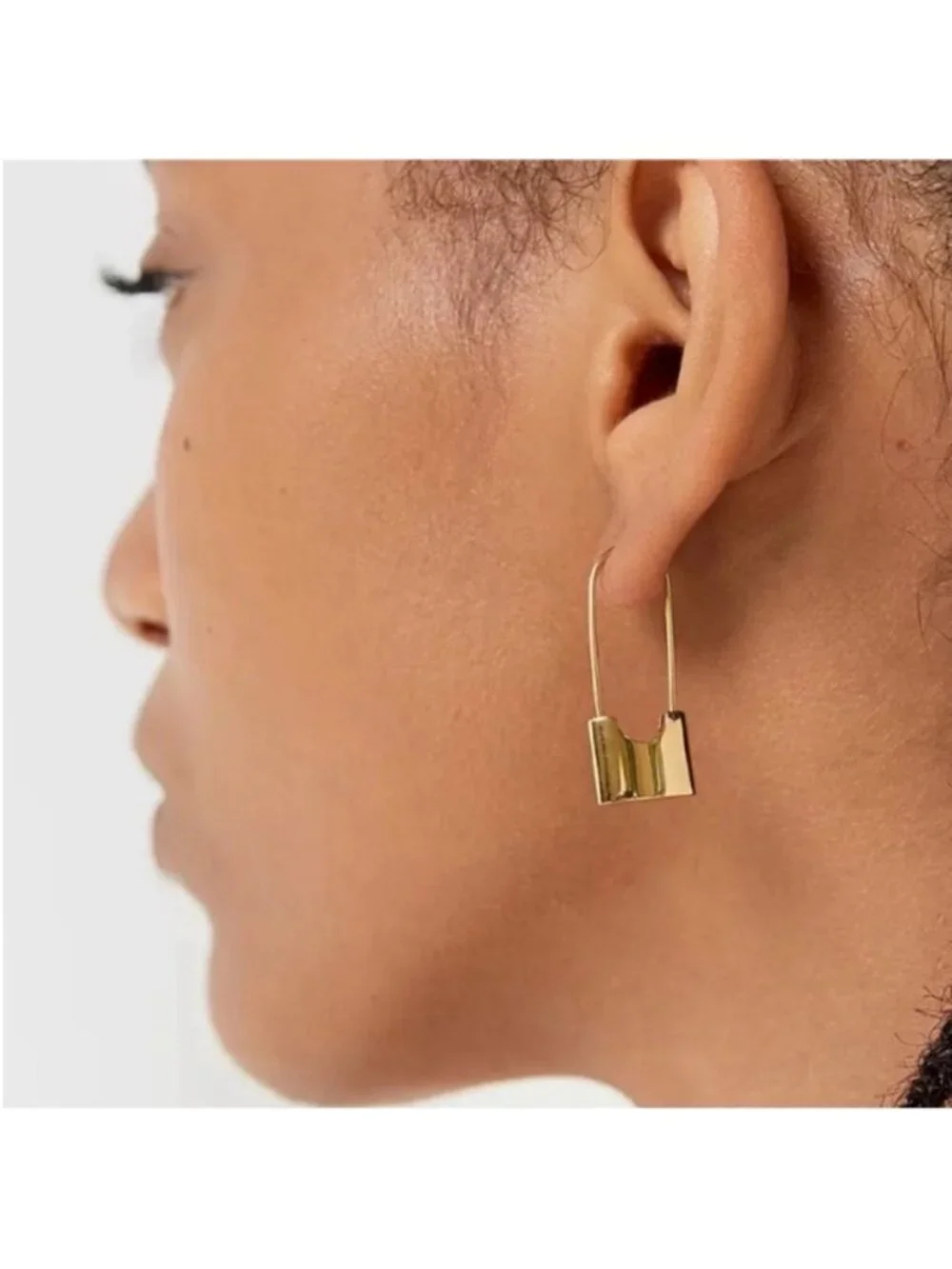 New! Gold Lock Safety Pin Earrings (1070) NWOT
